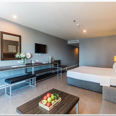 Sea Me Spring Hotel Pattaya Exterior foto