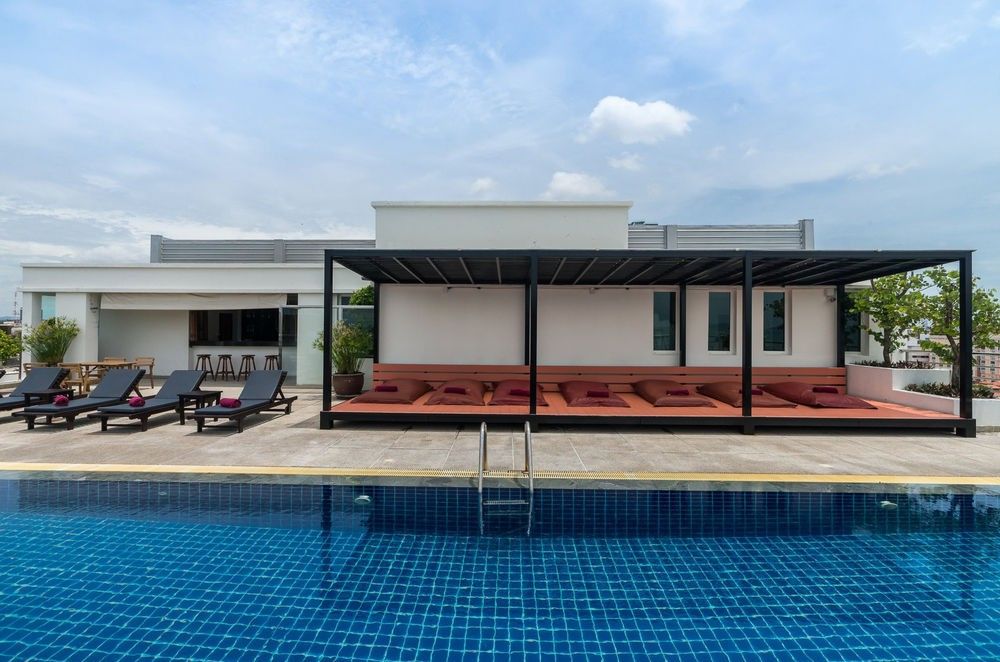 Sea Me Spring Hotel Pattaya Exterior foto