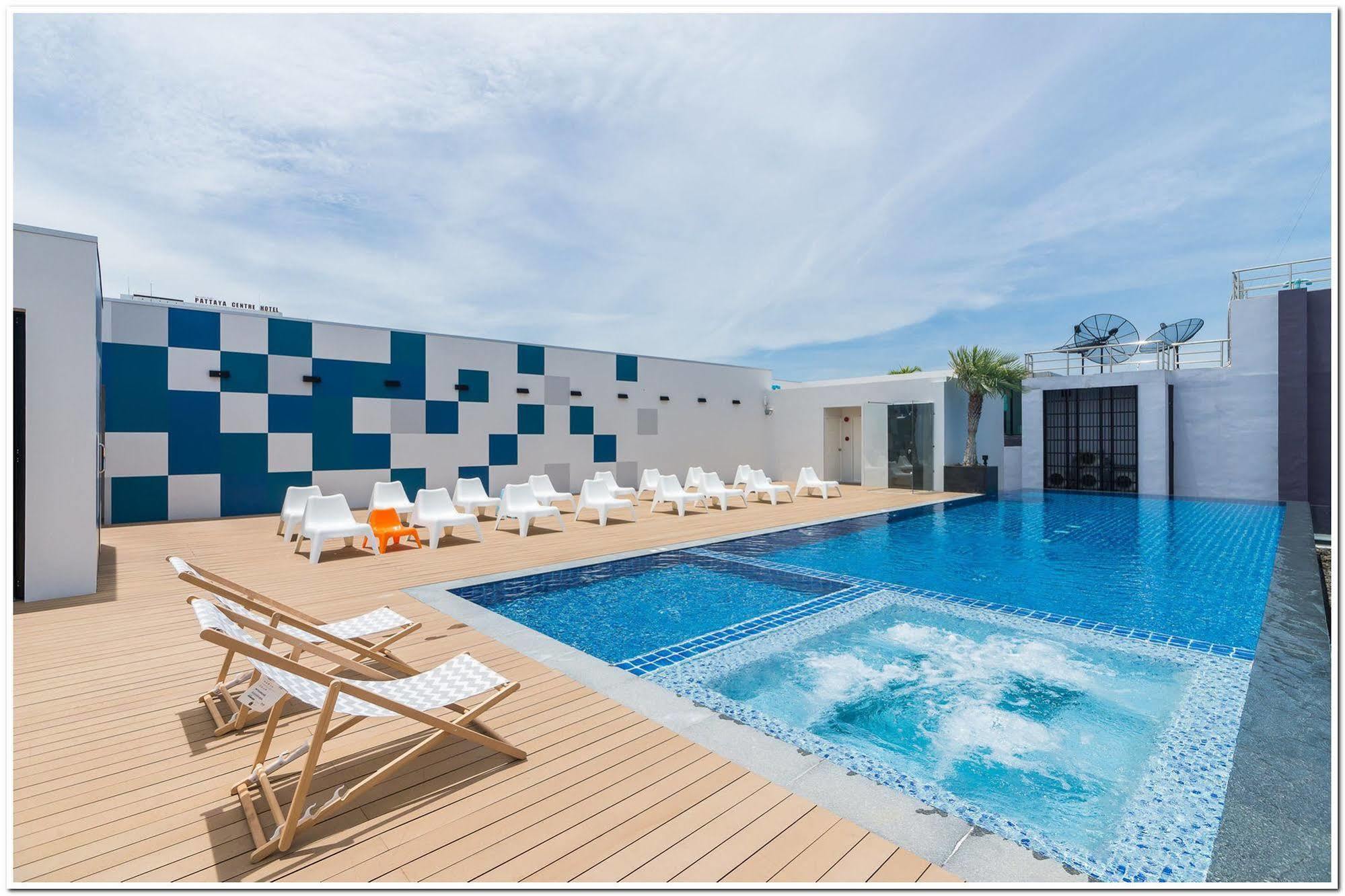 Sea Me Spring Hotel Pattaya Exterior foto