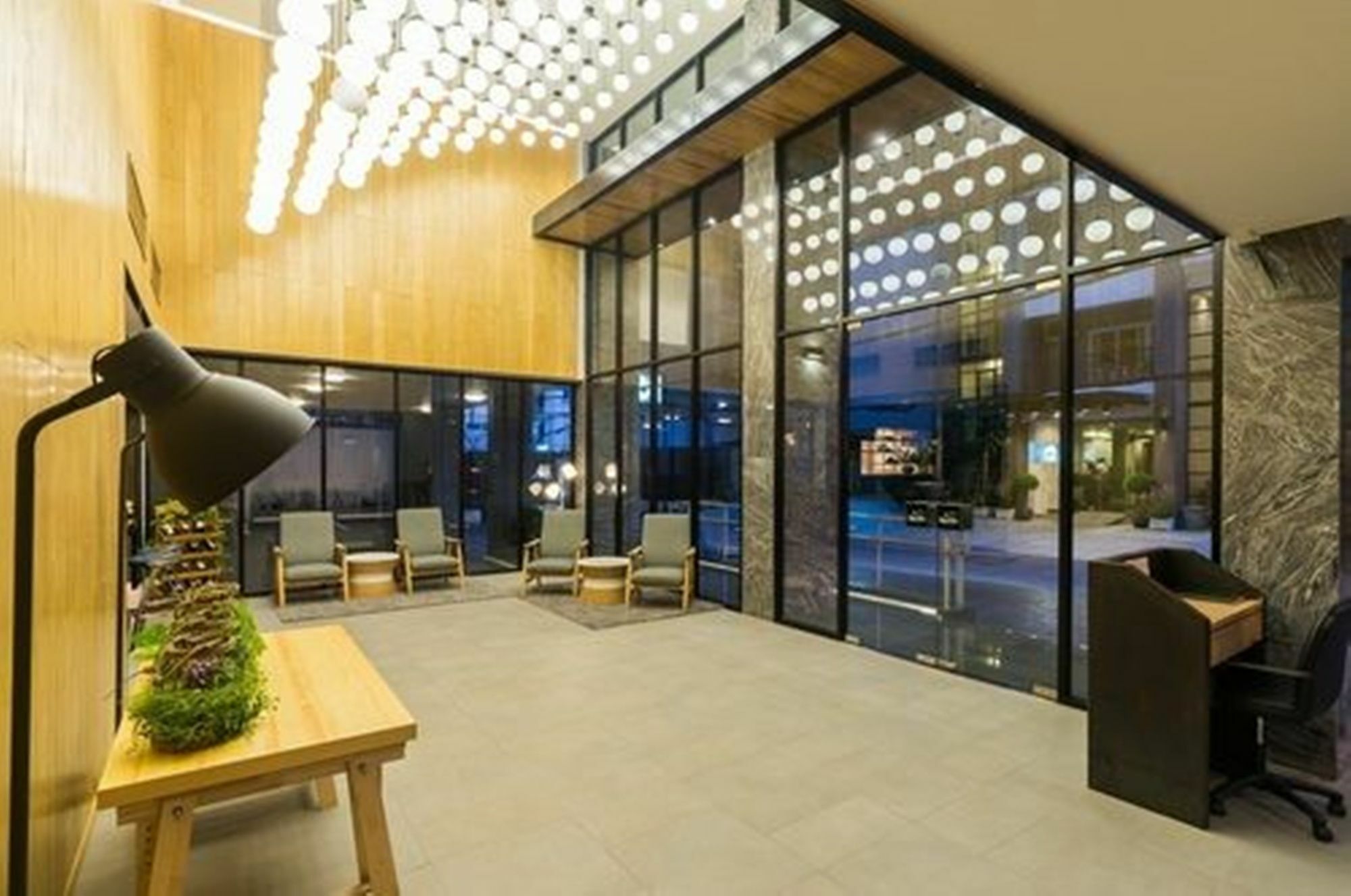 Sea Me Spring Hotel Pattaya Exterior foto